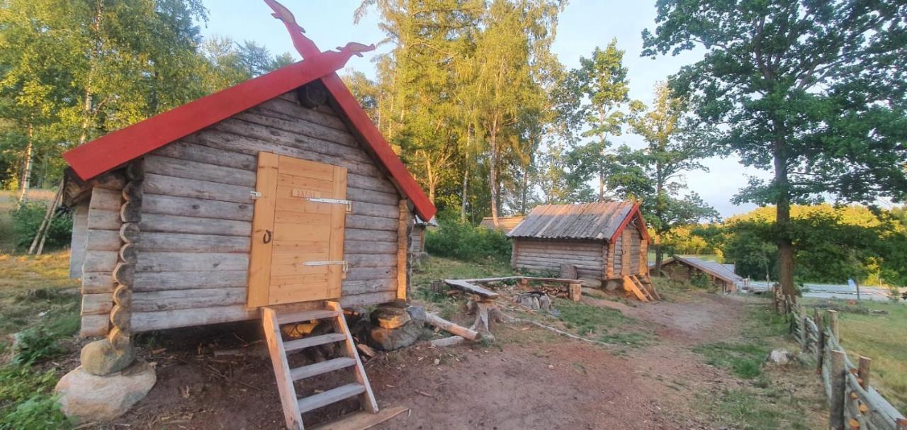 Bed and Breakfast Vittfarnas Hird Vikingaby Sosdala Exterior foto