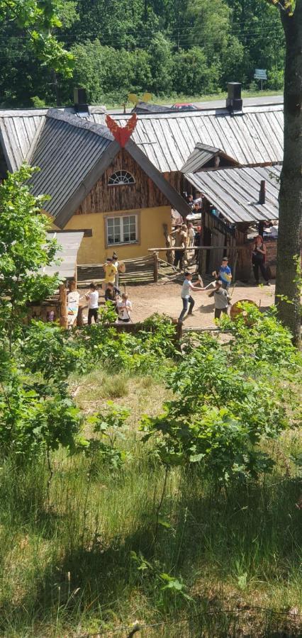 Bed and Breakfast Vittfarnas Hird Vikingaby Sosdala Exterior foto