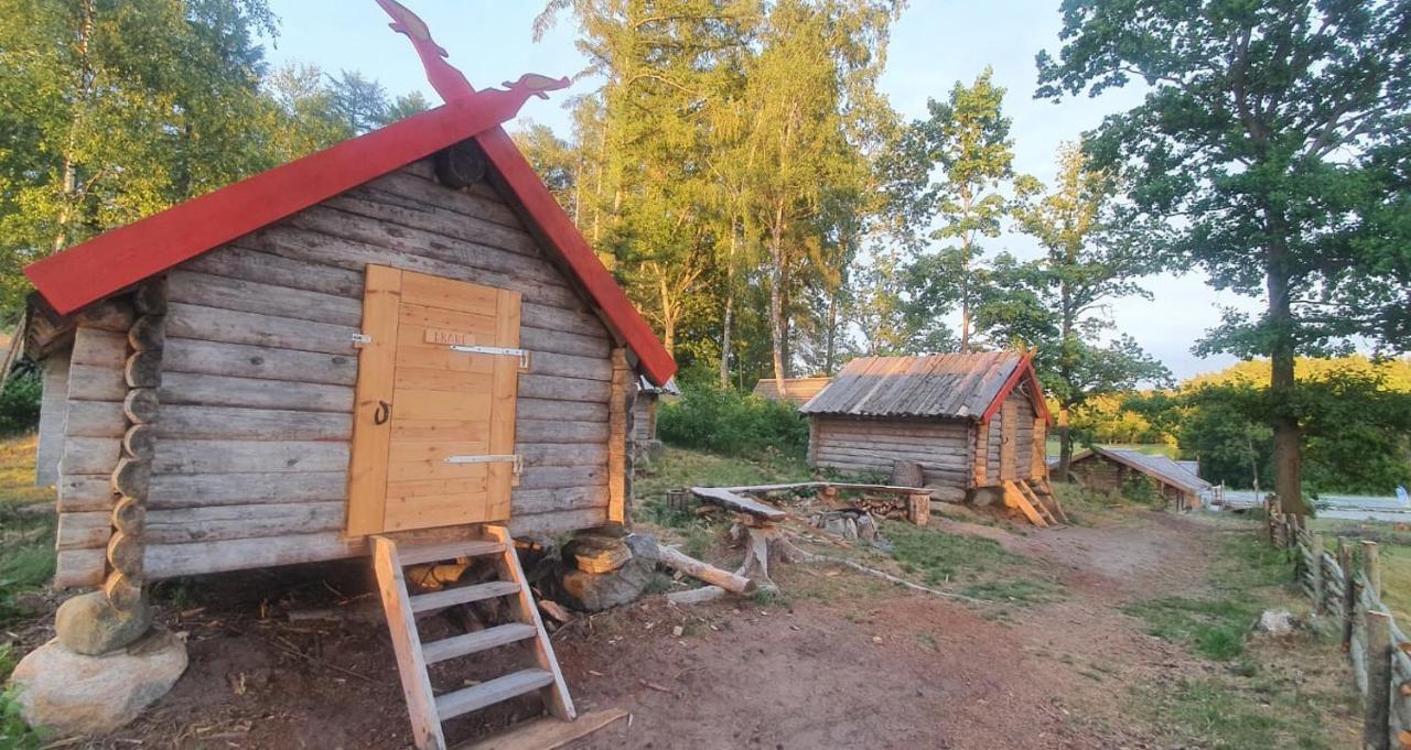 Bed and Breakfast Vittfarnas Hird Vikingaby Sosdala Exterior foto